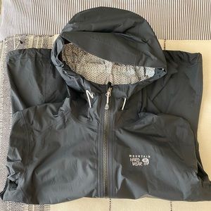 ✨SALE✨ Black windbreaker/all-weather jacket